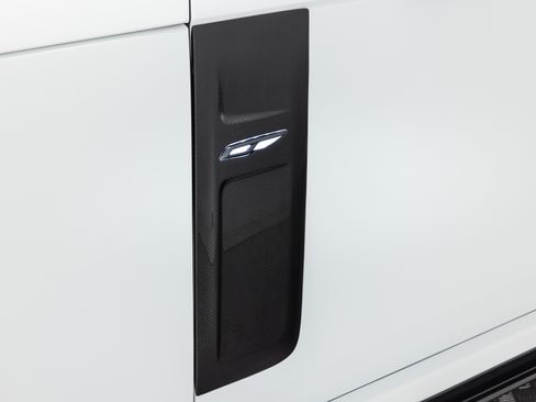 Used 2026 Land Rover Range Rover SE image 22