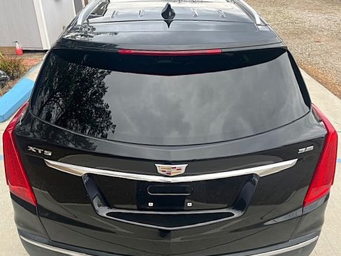 Used 2017 Cadillac XT5 Premium Luxury image 12