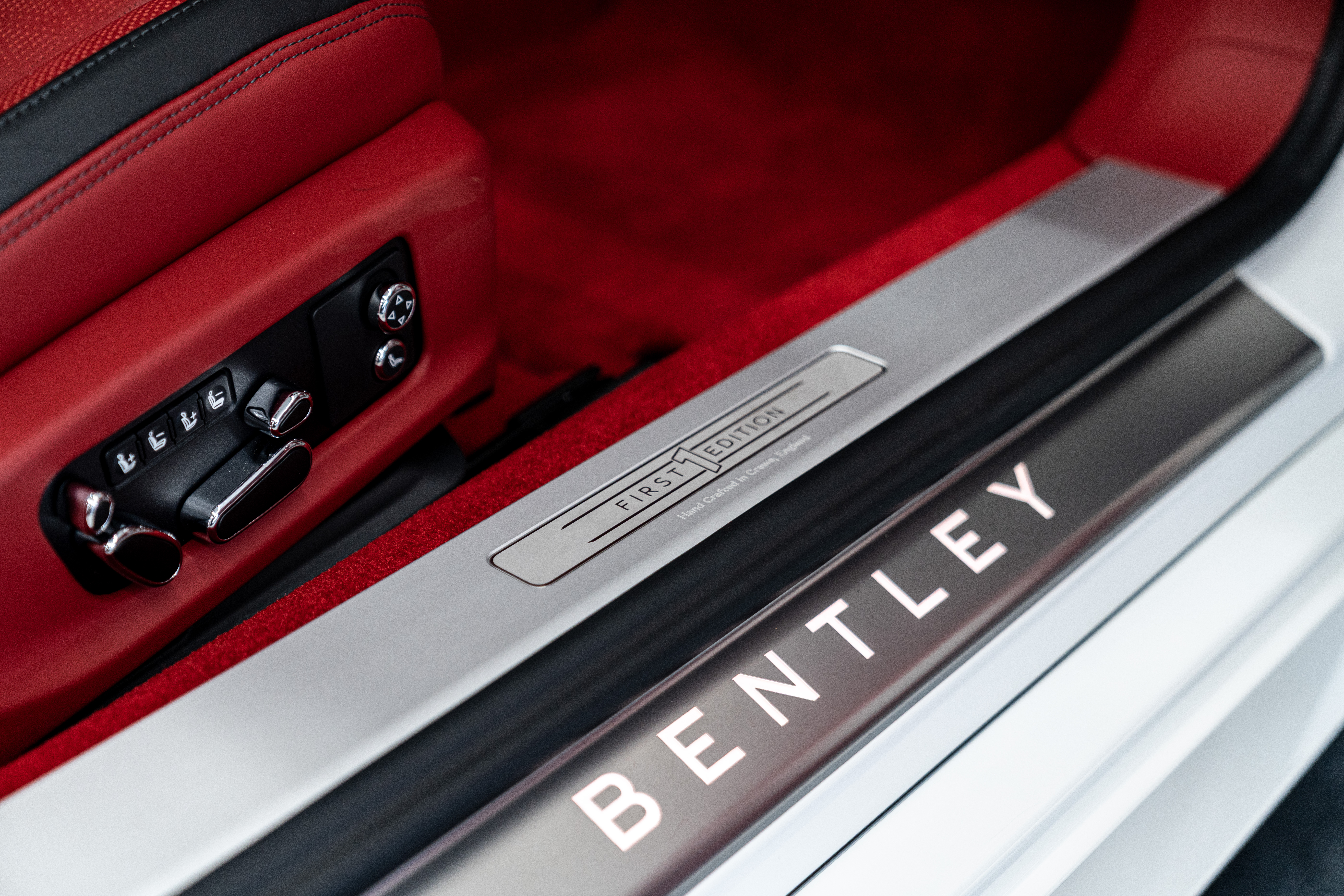 Used 2025 Bentley Continental GTC Speed AWD/4WD image 38