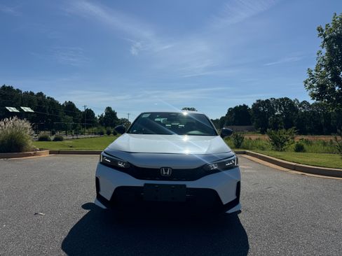Used 2025 Honda Civic Sport Sedan image 9