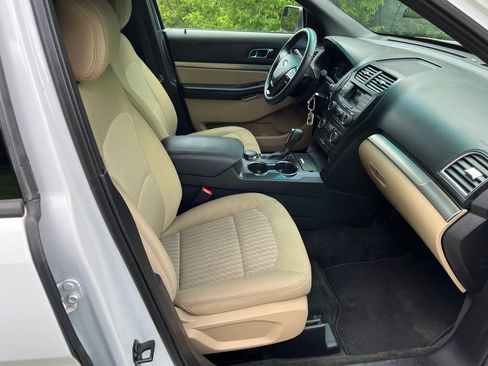 Used 2017 Ford Explorer 4WD image 13
