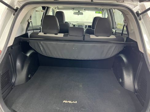 Used 2014 Toyota RAV4 XLE image 13