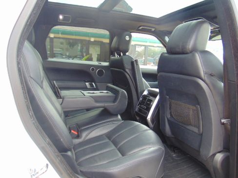 Used 2015 Land Rover Range Rover Sport image 20