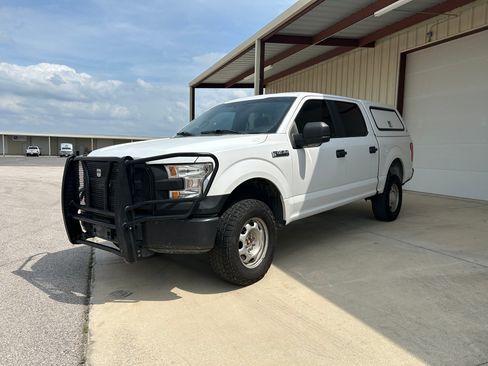 Used 2015 Ford F150 AWD/4WD image 1