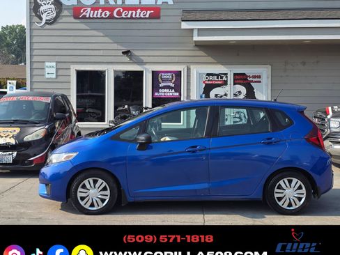 Used 2015 Honda Fit LX image 4