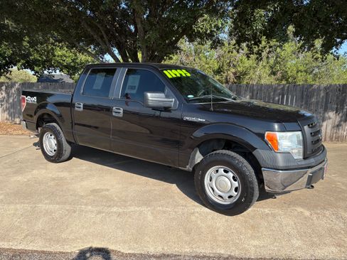 Used 2014 Ford F150 4x4 SuperCrew image 2