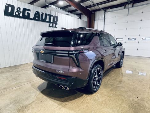 Used 2026 Chevrolet Traverse High Country image 5