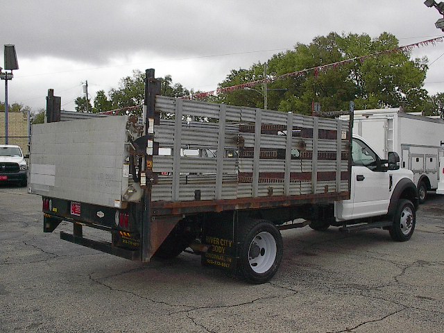Used 2019 Ford F550 2WD Regular Cab Super Duty image 4