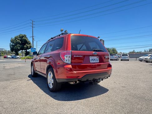 Used 2010 Subaru Forester 2.5X Premium AWD/4WD image 6