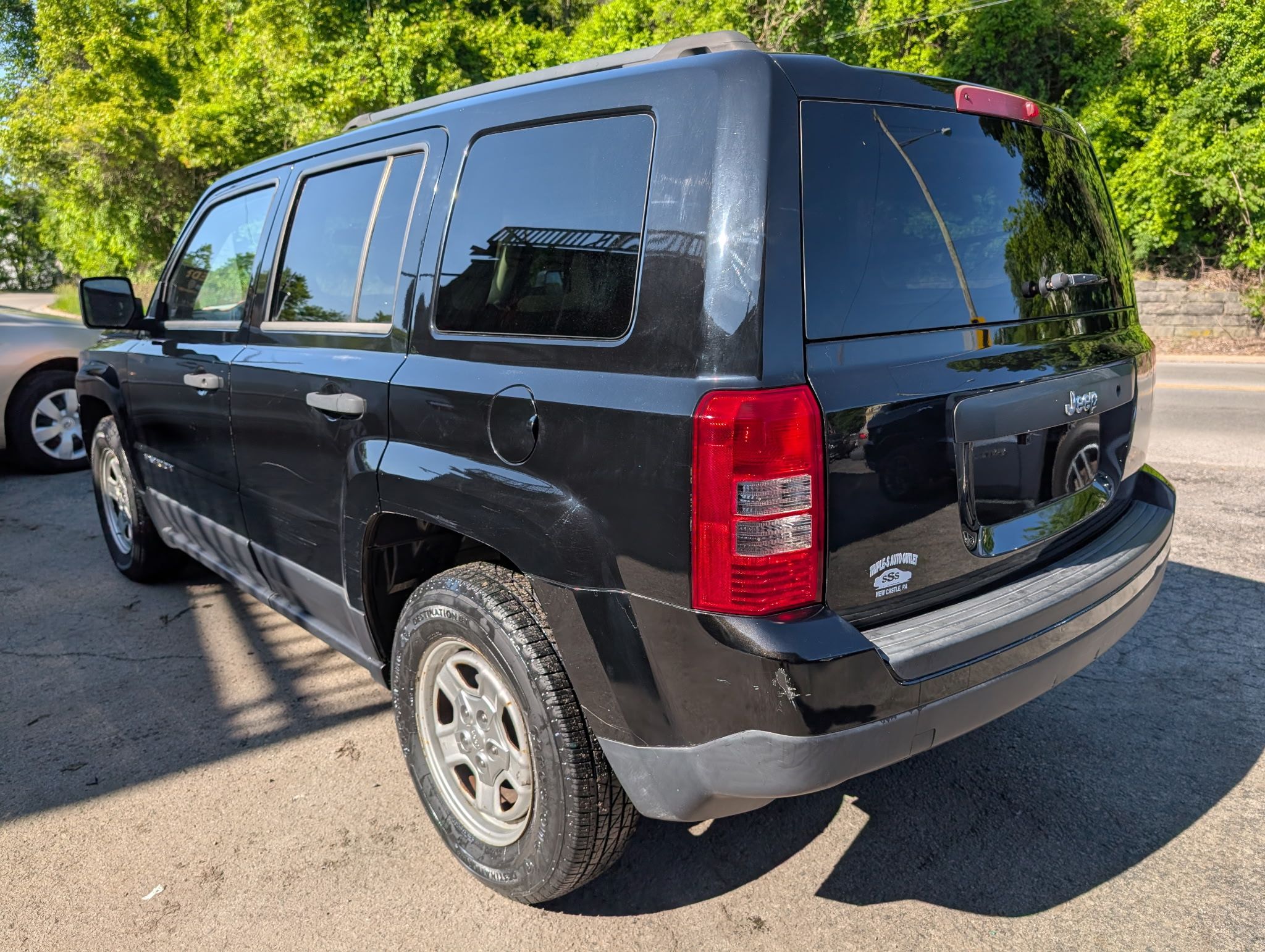 Used 2014 Jeep Patriot FWD Sport image 2