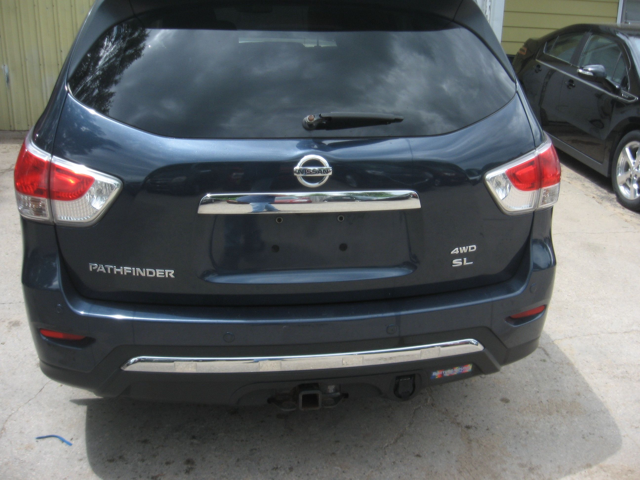 Used 2015 Nissan Pathfinder 4WD image 5