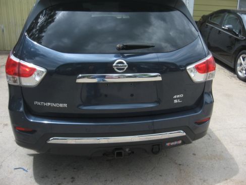 Used 2015 Nissan Pathfinder 4WD image 5