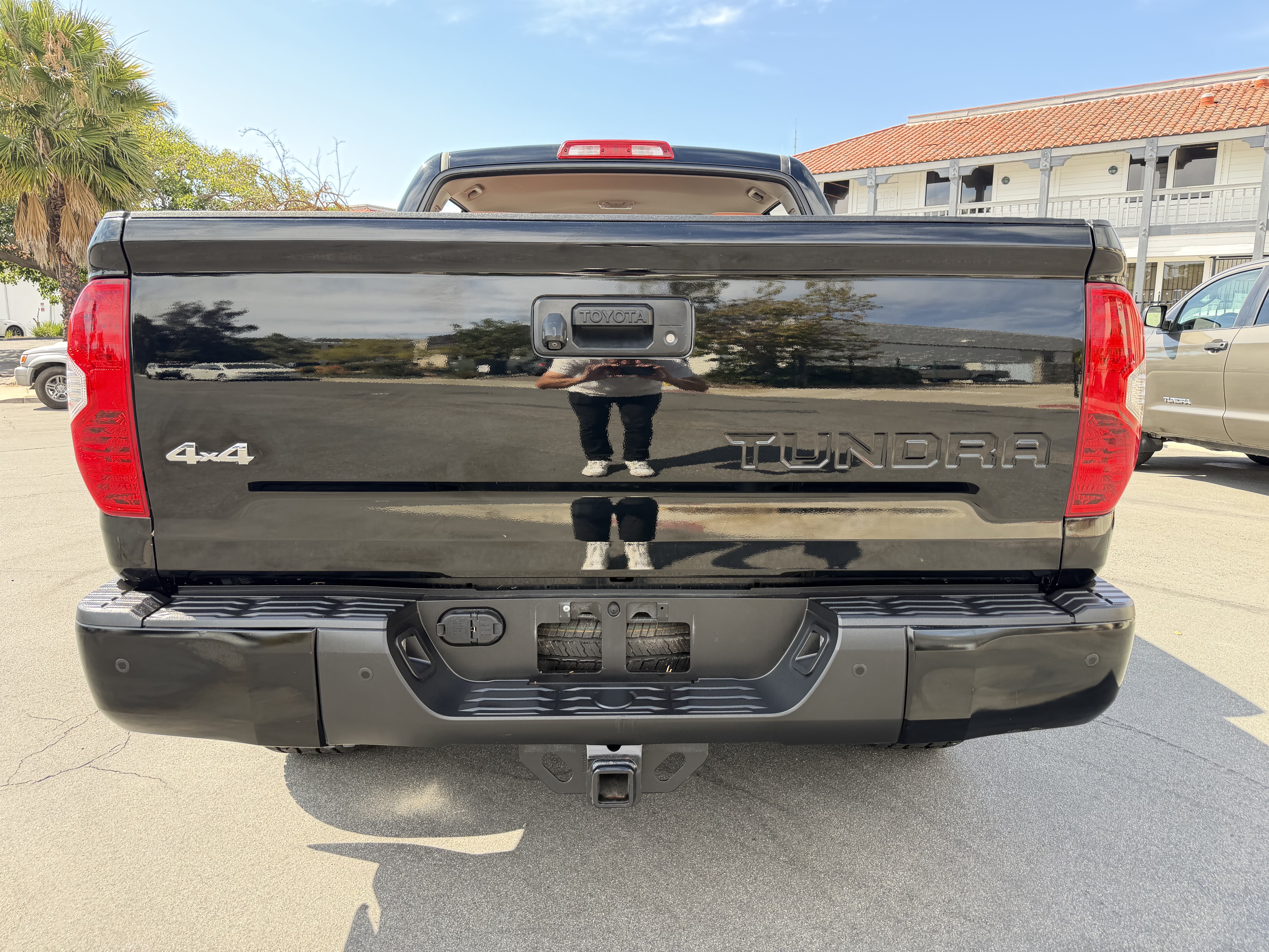Used 2014 Toyota Tundra 1794 Edition AWD/4WD image 11