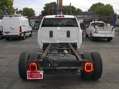 Used 2021 Chevrolet Silverado 3500 W/T image 5