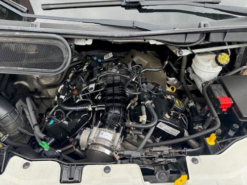 Used 2019 Ford Transit 350 image 22