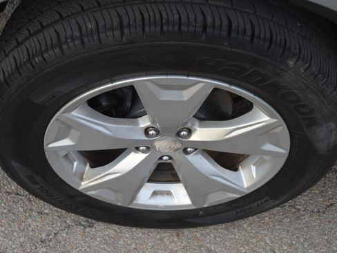 Used 2014 Subaru Forester 2.5i Limited image 25