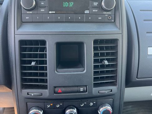 Used 2008 Dodge Grand Caravan SE FWD image 5