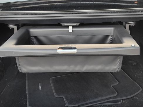 Used 2013 Mercedes-Benz E 350 Sport image 17