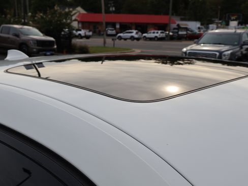 Used 2018 BMW X6 xDrive35i w/ M-Sport Package image 13