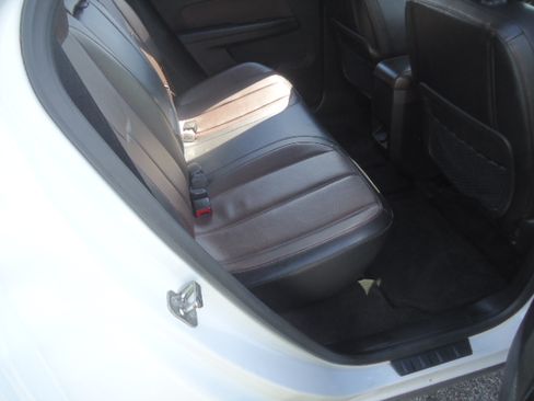 Used 2012 Chevrolet Equinox FWD LT w/ 2LT image 7