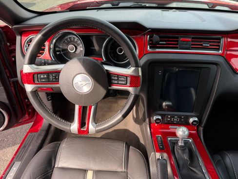 Used 2013 Ford Mustang GT Premium image 15