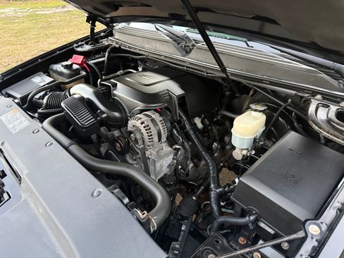 Used 2014 Cadillac Escalade ESV Platinum image 24