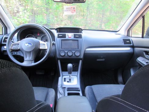 Used 2014 Subaru XV Crosstrek 2.0i Premium AWD/4WD image 18