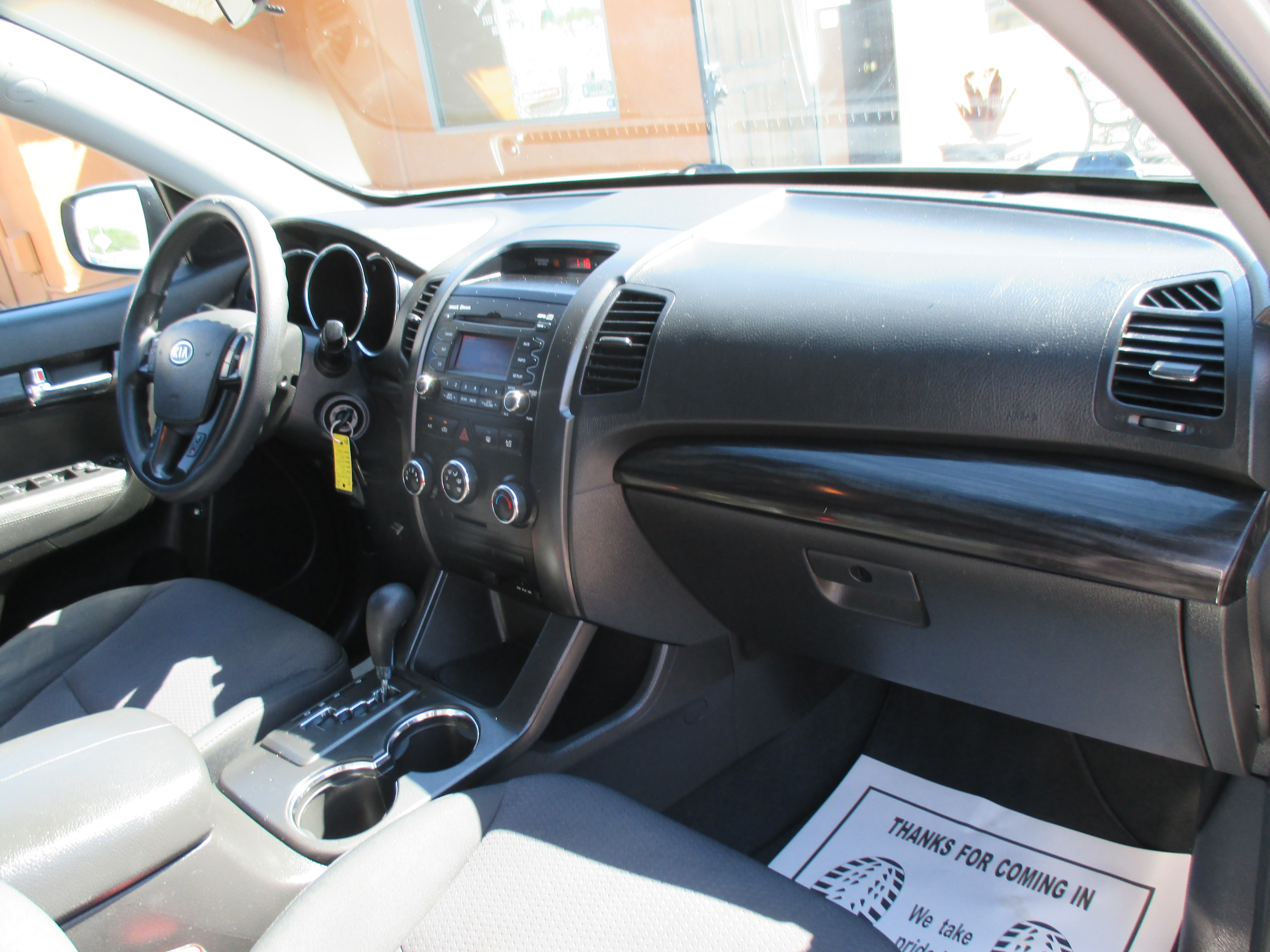 Used 2011 Kia Sorento LX w/ Convenience Package FWD image 3