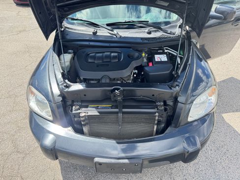Used 2011 Chevrolet HHR LT image 25