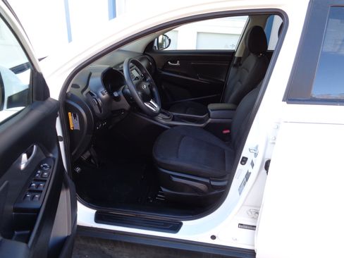 Used 2013 Kia Sportage image 3