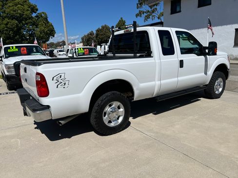 Used 2011 Ford F250 image 4