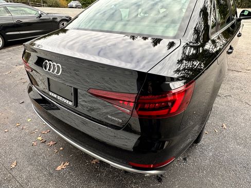 Used 2019 Audi A4 2.0T Premium image 6
