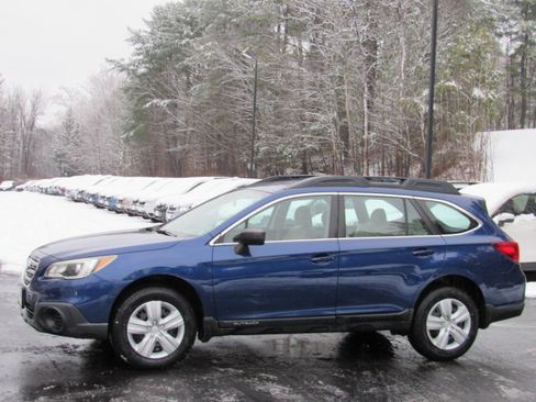 Used 2016 Subaru Outback 2.5i Premium image 4