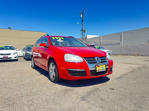 Used 2009 Volkswagen Jetta SE SportWagen FWD image 12