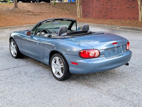 Used 2005 MAZDA MX-5 Miata UNAVAIL RWD image 11