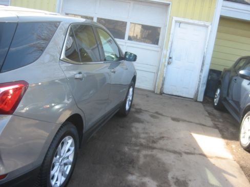 Used 2018 Chevrolet Equinox LS image 4