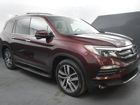 Used 2016 Honda Pilot Touring image 7