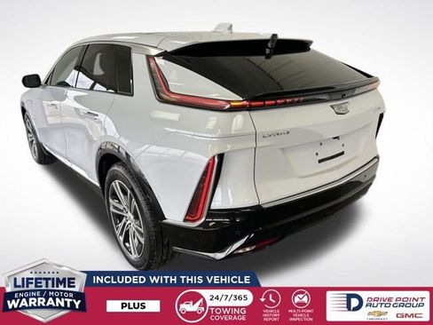 Used 2026 Cadillac Lyriq Premium Luxury image 6