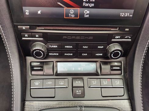 Used 2020 Porsche 718 Boxster Spyder image 54