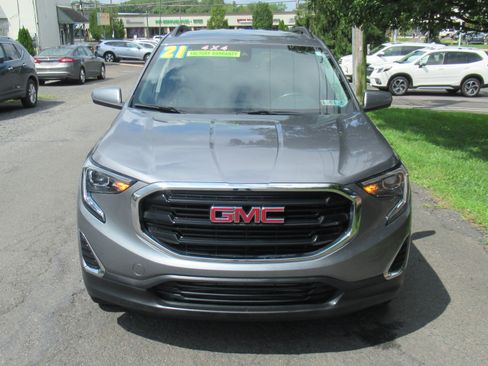 Used 2021 GMC Terrain AWD SLE image 3