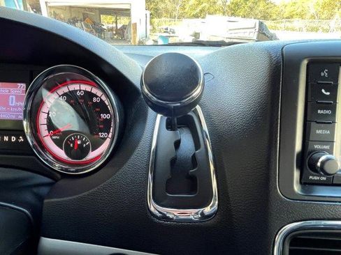 Used 2020 Dodge Grand Caravan GT image 19