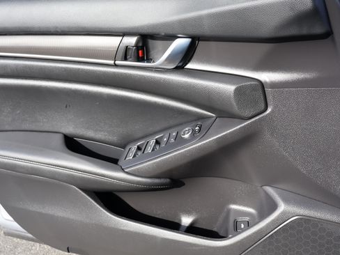 Used 2022 Honda Accord Sport image 19