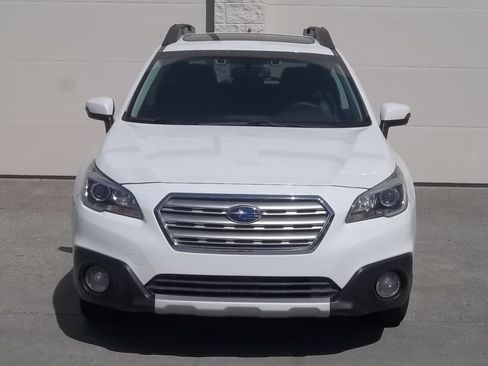 Used 2016 Subaru Outback 2.5i Limited AWD/4WD image 2