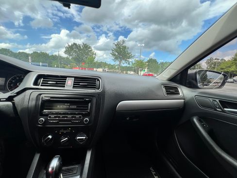 Used 2014 Volkswagen Jetta SE Sedan FWD image 15