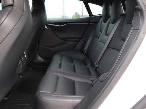 Used 2019 Tesla Model S 100D image 13