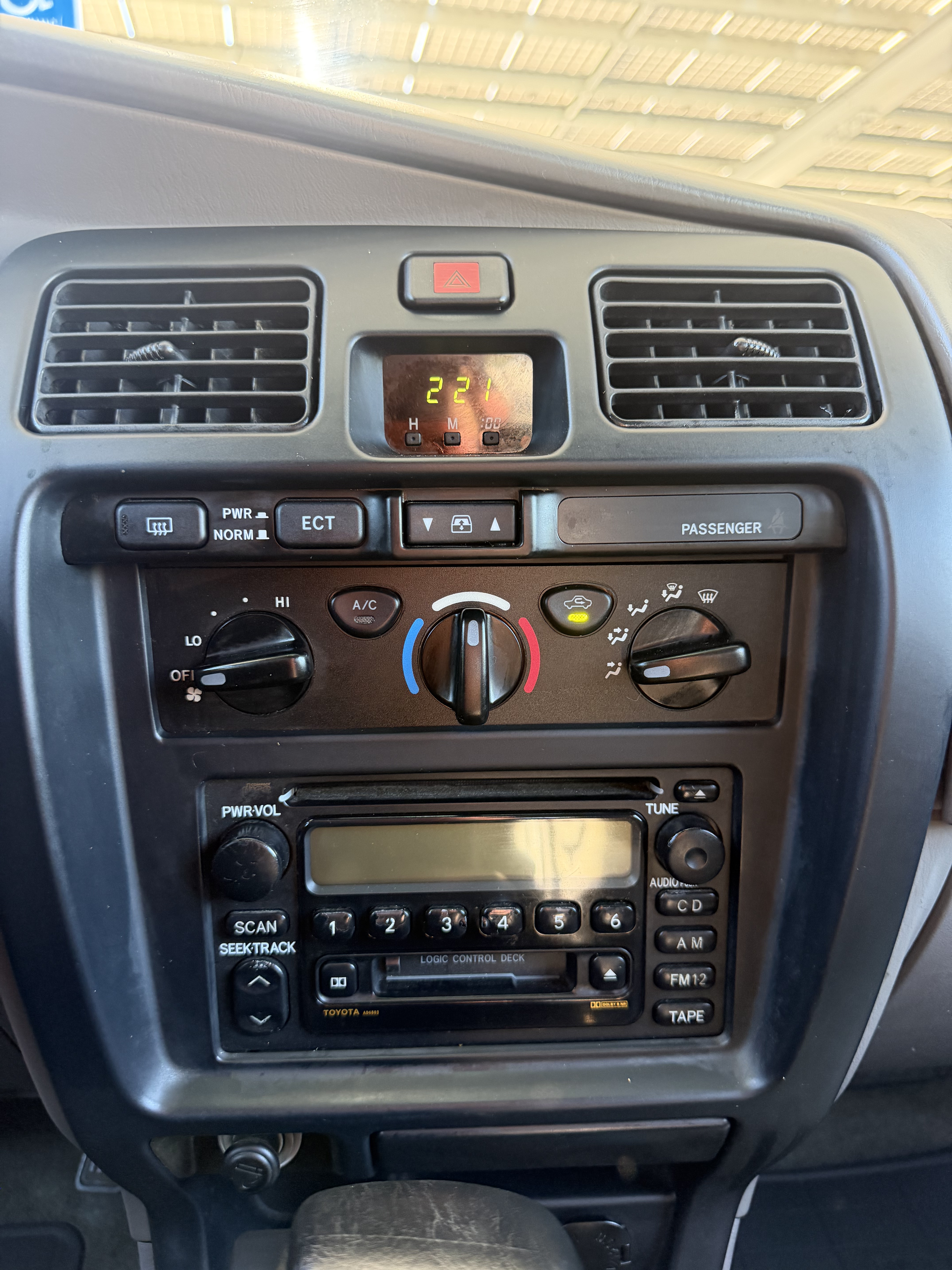 Used 2002 Toyota 4Runner 2WD SR5 image 39