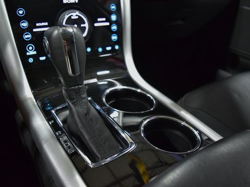 Used 2013 Ford Edge Limited image 25