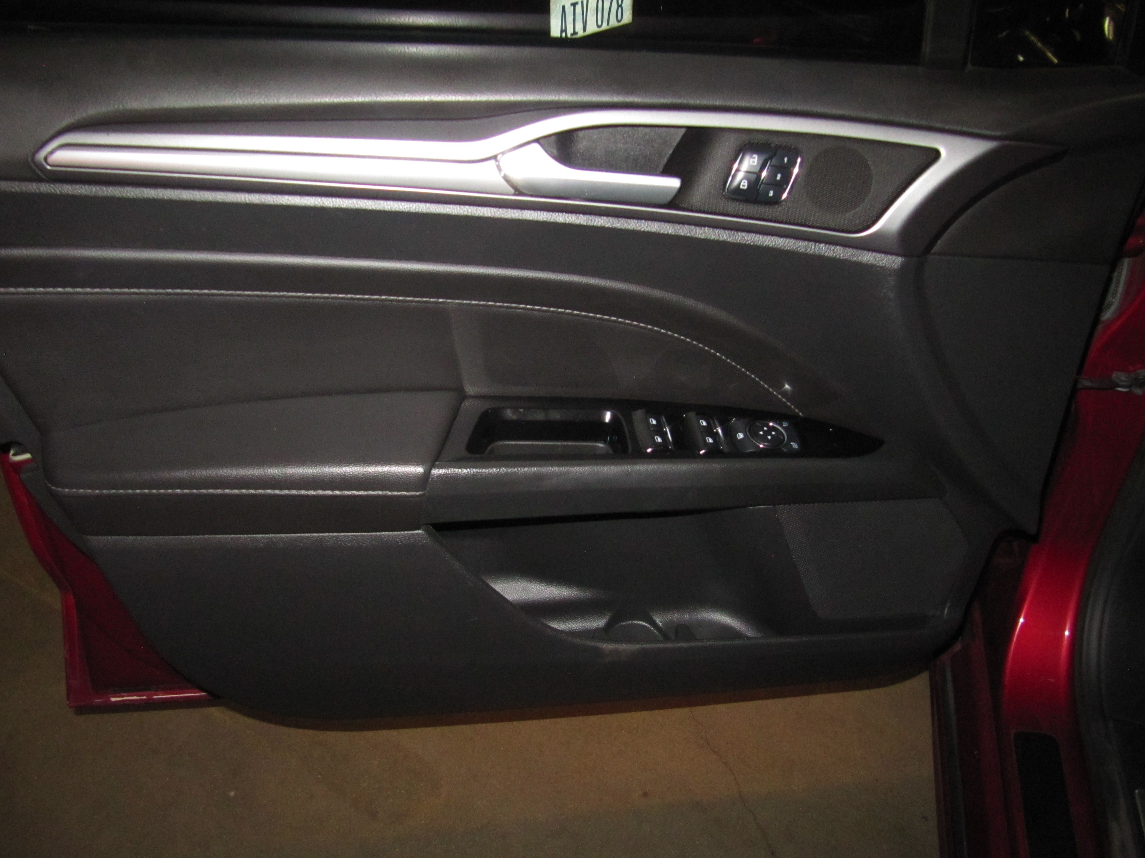 Used 2015 Ford Fusion Titanium AWD image 18