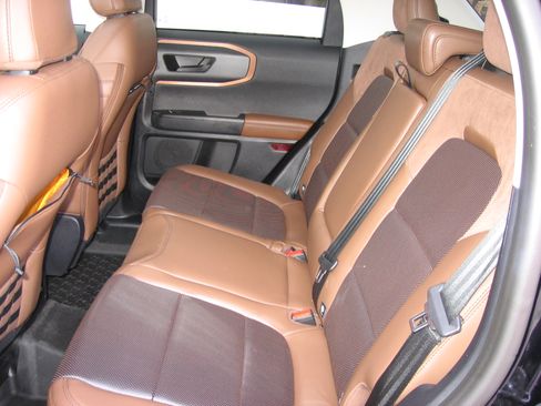 Used 2024 Ford Bronco Sport Badlands image 7