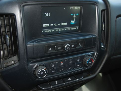 Used 2017 Chevrolet Silverado 2500 image 31